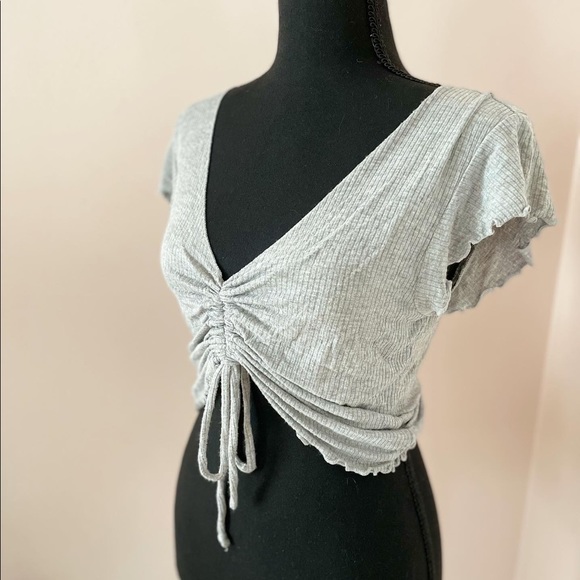 Gray adjustable crop top - Picture 1 of 2